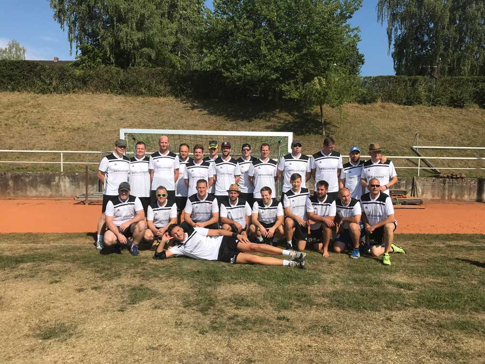 zeitconcept sponsert Handballteam Oberviechtach