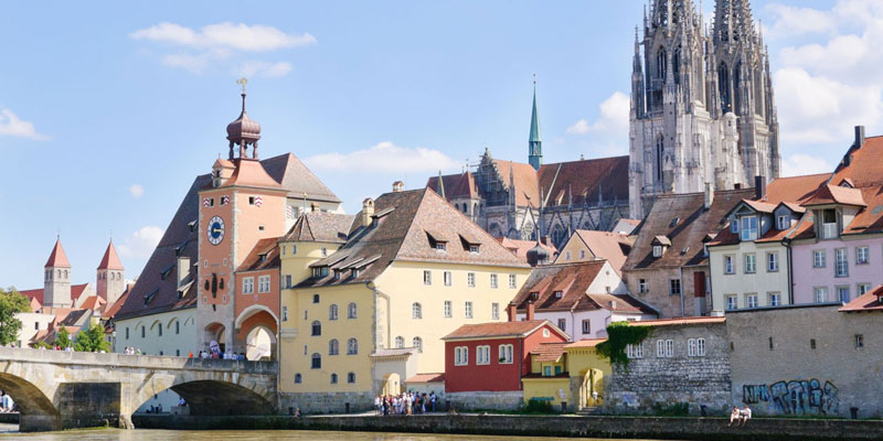 Steinere Brücke, Altstadt und Dom von Regensburg